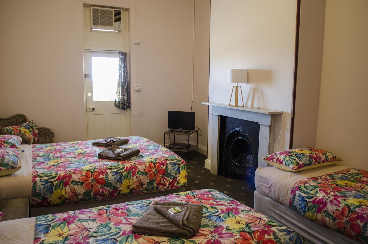 Marree Hotel Екстер'єр фото